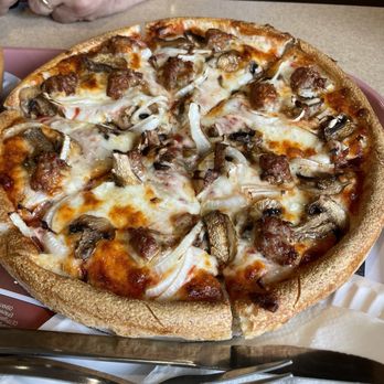 Expanded Sunapee Pizza Chef photo.